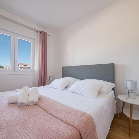 Romanca Zadar Bagian luar foto